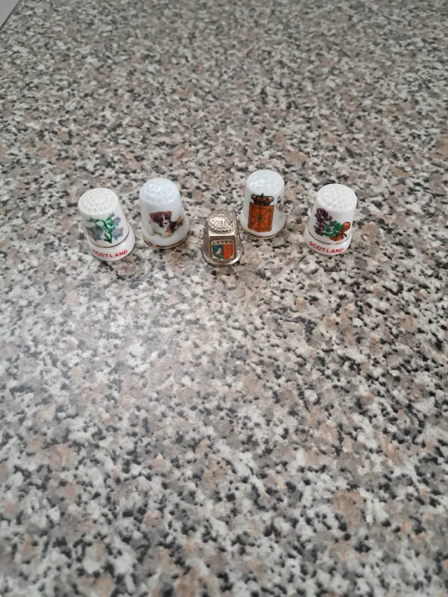 Set di 5 ditali da collezione