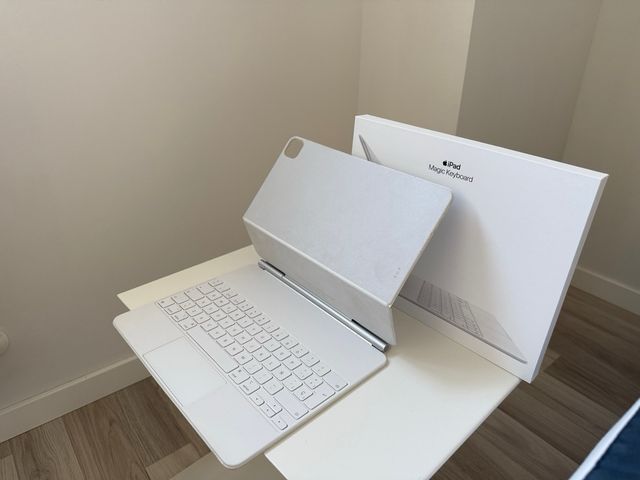 iPad Pro 12.9 2021 128GB Gris + Teclado iPad Pro