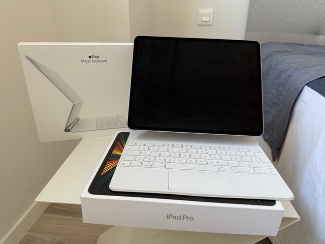 iPad Pro 12.9 2021 128GB Gris + Teclado iPad Pro