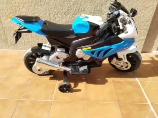 Moto de batería infantil BMW