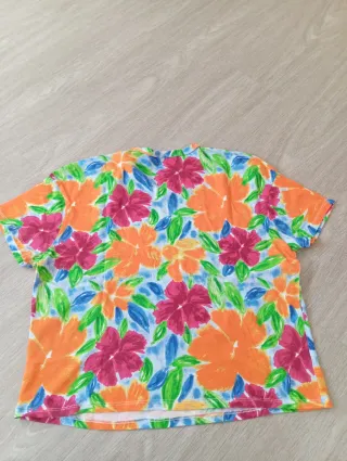 Camiseta Flores Zara
