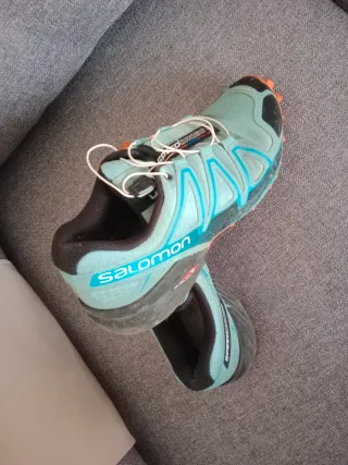 Salomon Speedcross 4
 Talla 39 1/3
25 cm