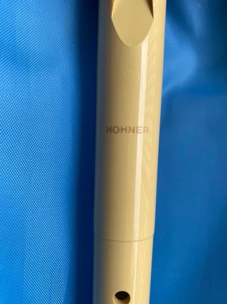 Flauta con funda azul