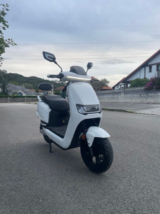Sunra Robo RS - Moto Eléctrica 125cc - 2022