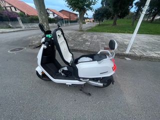 Sunra Robo RS - Moto Eléctrica 125cc - 2022