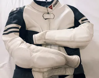 Mono Dainese mujer T.44 (equivalente 38) blanco
