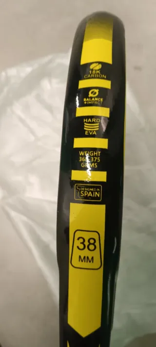 Pala de pádel 18K Carbon, solo nos quedan 5
