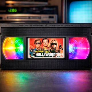 Lampada LED VHS C'era una volta a Hollywood