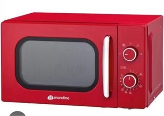 Microondas rojo poco usado