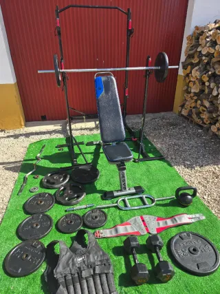 Gimnasio completo banco y pesas