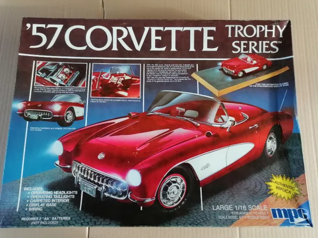 Maqueta MPC 1/16 Corvette '57 Trophy Series