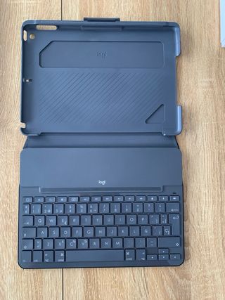 iPad 6ª Gen 32GB Blanco + Accesorios