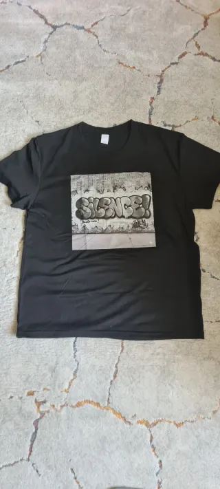 Camiseta SILENCE! Graffiti