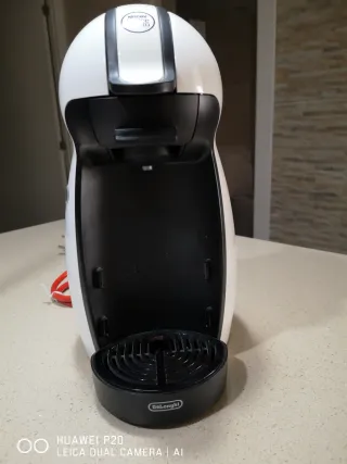 Cafetera Dolce Gusto DeLonghi Blanca