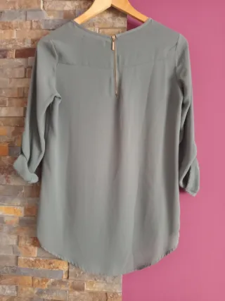Blusa caqui manga larga