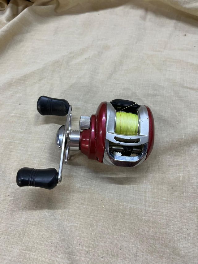 Carrete de pesca Sakura 4006BC