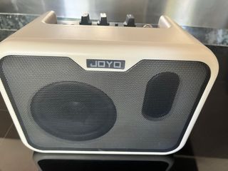 Amplificador Bajo Joyo MA-10B
