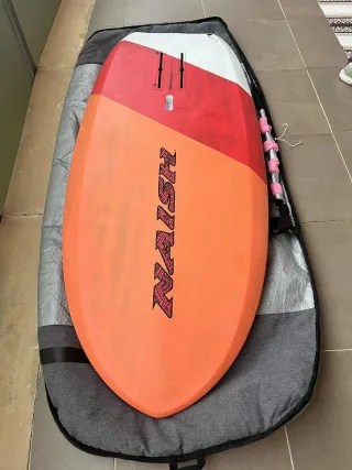 Naish Hover 95L Tabla de Foil