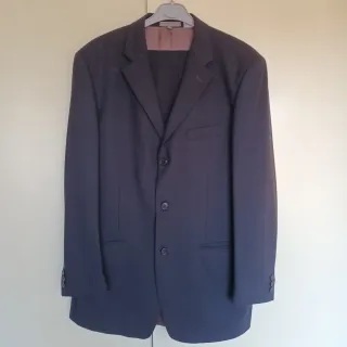 Traje de chaqueta y pantalón azul