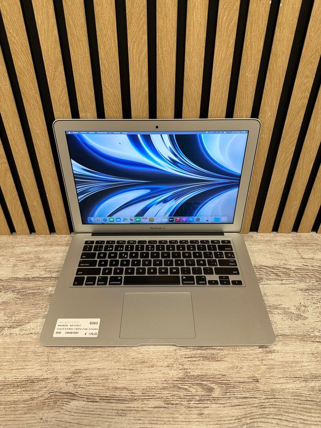 MacBook Air 13 2017 i5 8GB 128GB SSD
