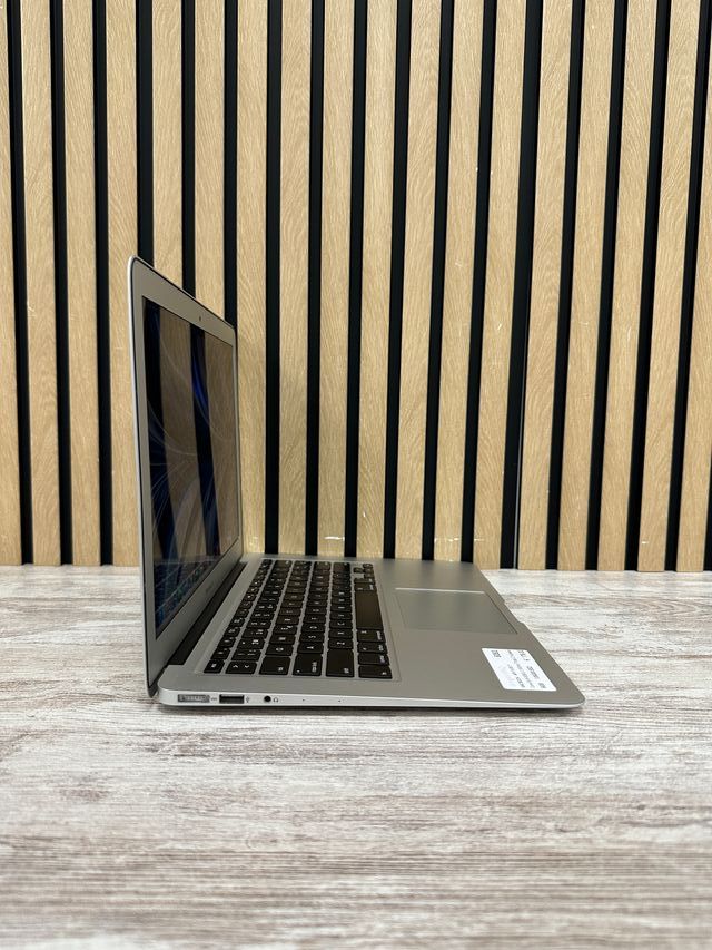 MacBook Air 13 2017 i5 8GB 128GB SSD