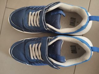 Zapatillas deportivas niño azul