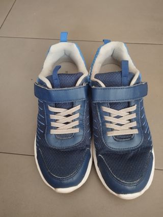 Zapatillas deportivas niño azul