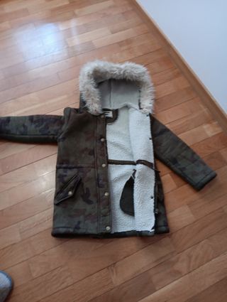 Abrigo lana camuflaje
Con cordón ajustable 
