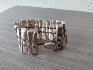 Pulsera Uno de 50 cierre botón plata