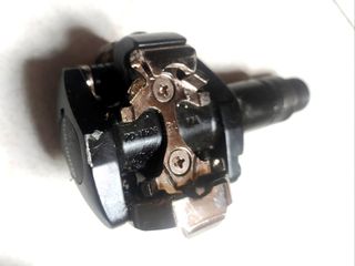 Pedales automáticos Shimano SPD para MTB