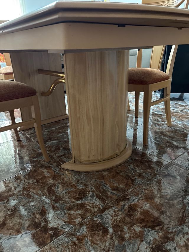 Mesa comedor extensible(1.80x0.9) +5 sillas madera