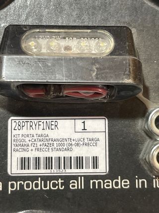 Porta matrícula Lightech para Yamaha FZ1 Fazer1000