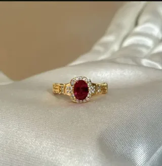 Anillo Oro Rojo Ovalado con Circonitas