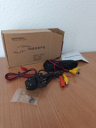 Cámara de coche con cables
