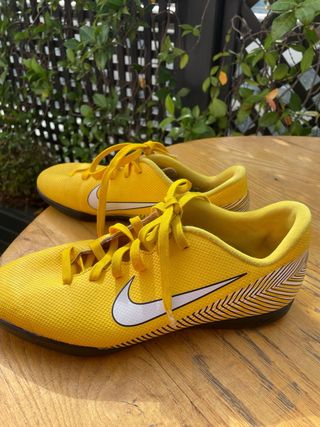 Zapatillas de fútbol sala Nike amarillas