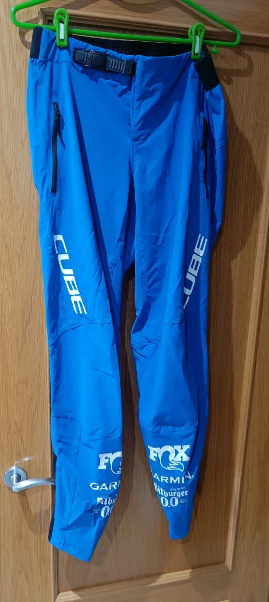 Equipación pantalon y camiseta CUBE Enduro/DH