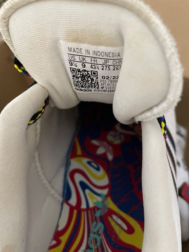 Zapatillas Adidas Blancas y Multicolor