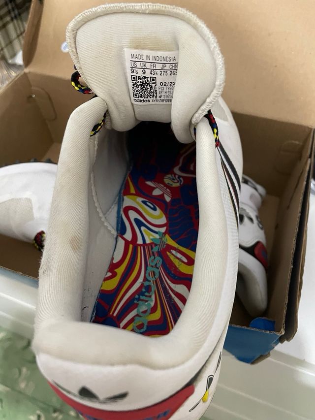 Zapatillas Adidas Blancas y Multicolor