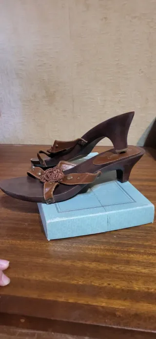 Sandalias Marrones Tacon Bajo