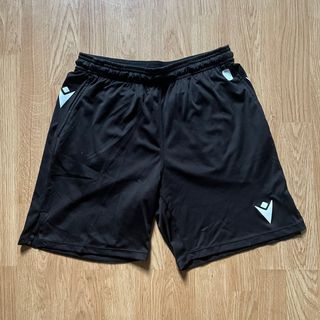 Pantalón Corto Árbitro Macron RFEF