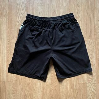 Pantalón Corto Árbitro Macron RFEF