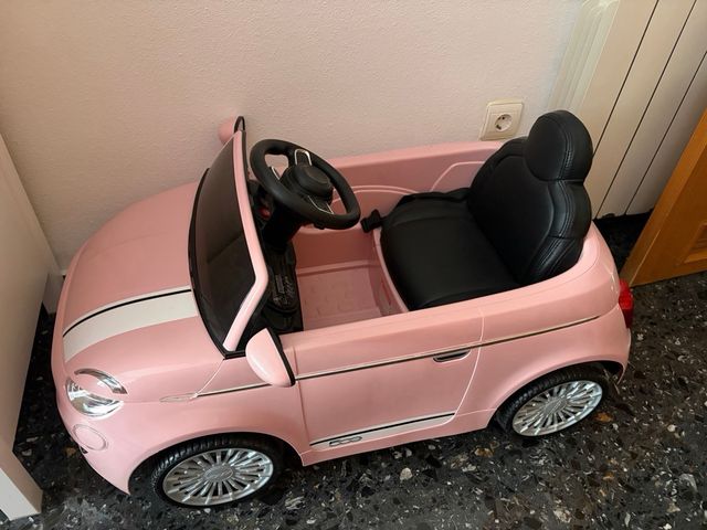 Coche eléctrico Fiat 500 rosa para niña