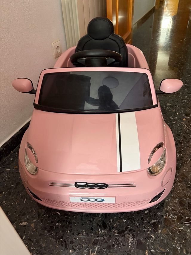 Coche eléctrico Fiat 500 rosa para niña