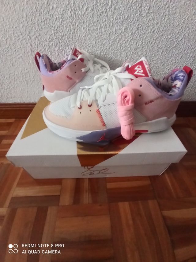 Jordan One Take 5 Rosa y Blanco