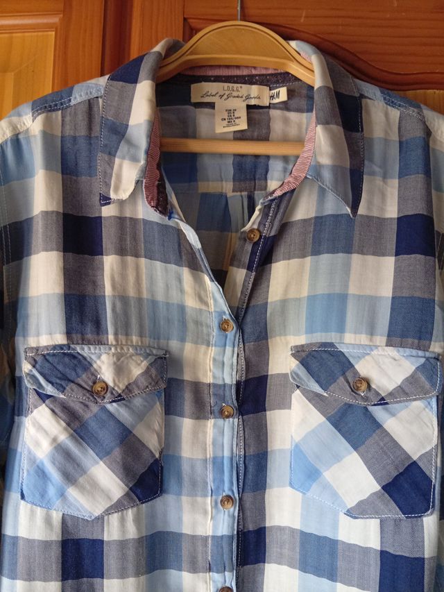 Camisa H&M cuadros azul y blanco Talla M