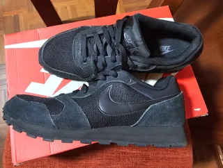Nike MD Runner 2 Zapatillas Negras