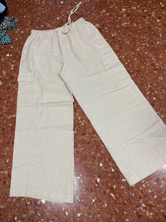 Pantalón lino crema bolsillos