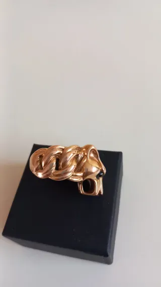 Anillo cabeza de tigre oro
Grande