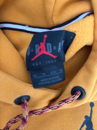 Sudadera Jordan mostaza

