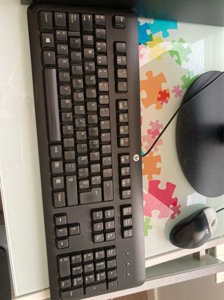 Ordenador HP EliteDesk + Monitor + Teclado